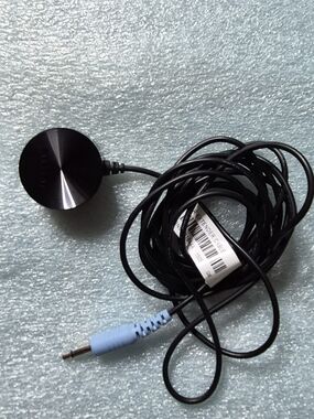 Samsung Black Magnetic Audio Cable with Light Blue 3.5mm Plug